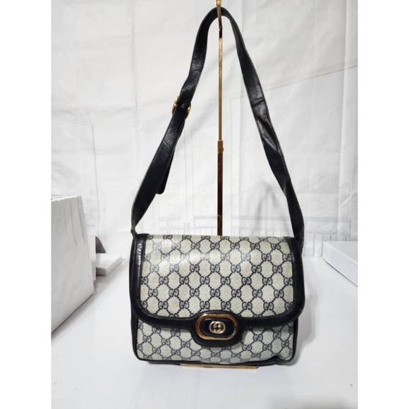 Gucci Black and Cream Monogram Shoulder Bag - Picture 1 of 16